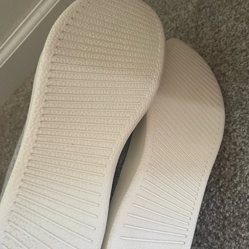 Allbirds size 11 women’s Dapple Gray with cream sole wool lounger - Picture 7 of 7